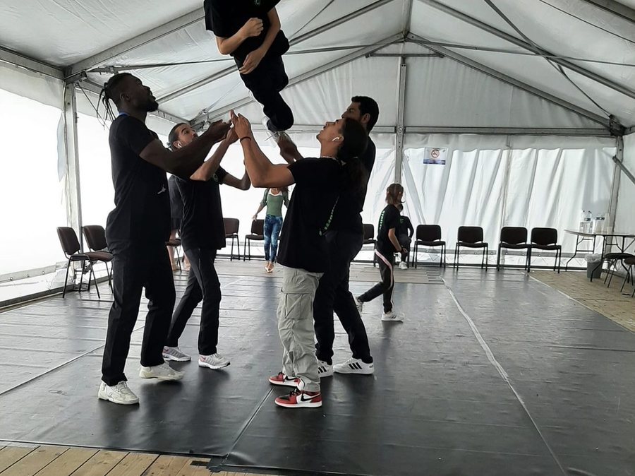 Acrobatie Street OG